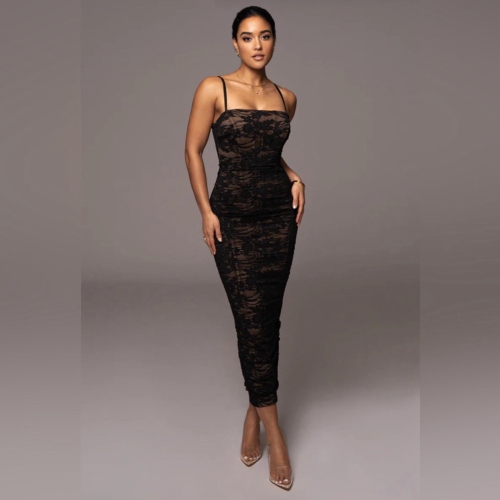JLuxLabel Lace Midi Dress. Worn once in GREAT condition